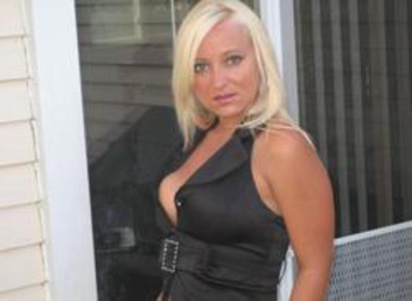 Iris, 24 ans, Loches