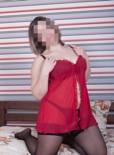 Luna, 31 ans, Saint-Juery