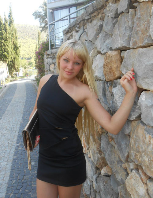 Nuria, 30 ans, Saint-Doulchard